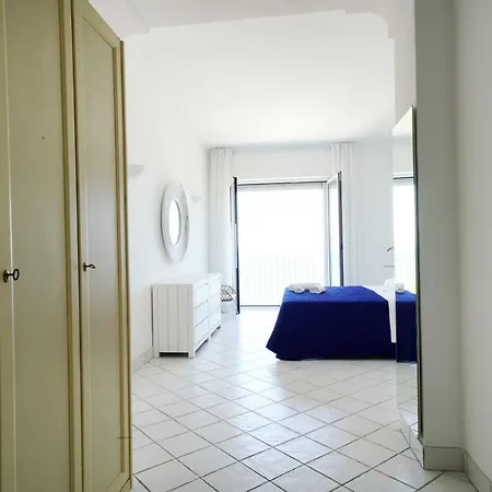Regina Di - Casa Plinio - Appartamento Capri