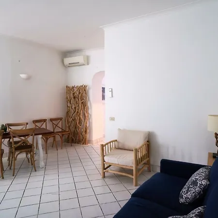 Apartment Regina Di - Casa Plinio - *