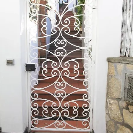 Apartment Regina Di - Casa Plinio -